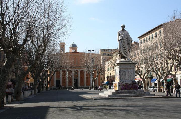 Villa Raffaella Livorno Bagian luar foto